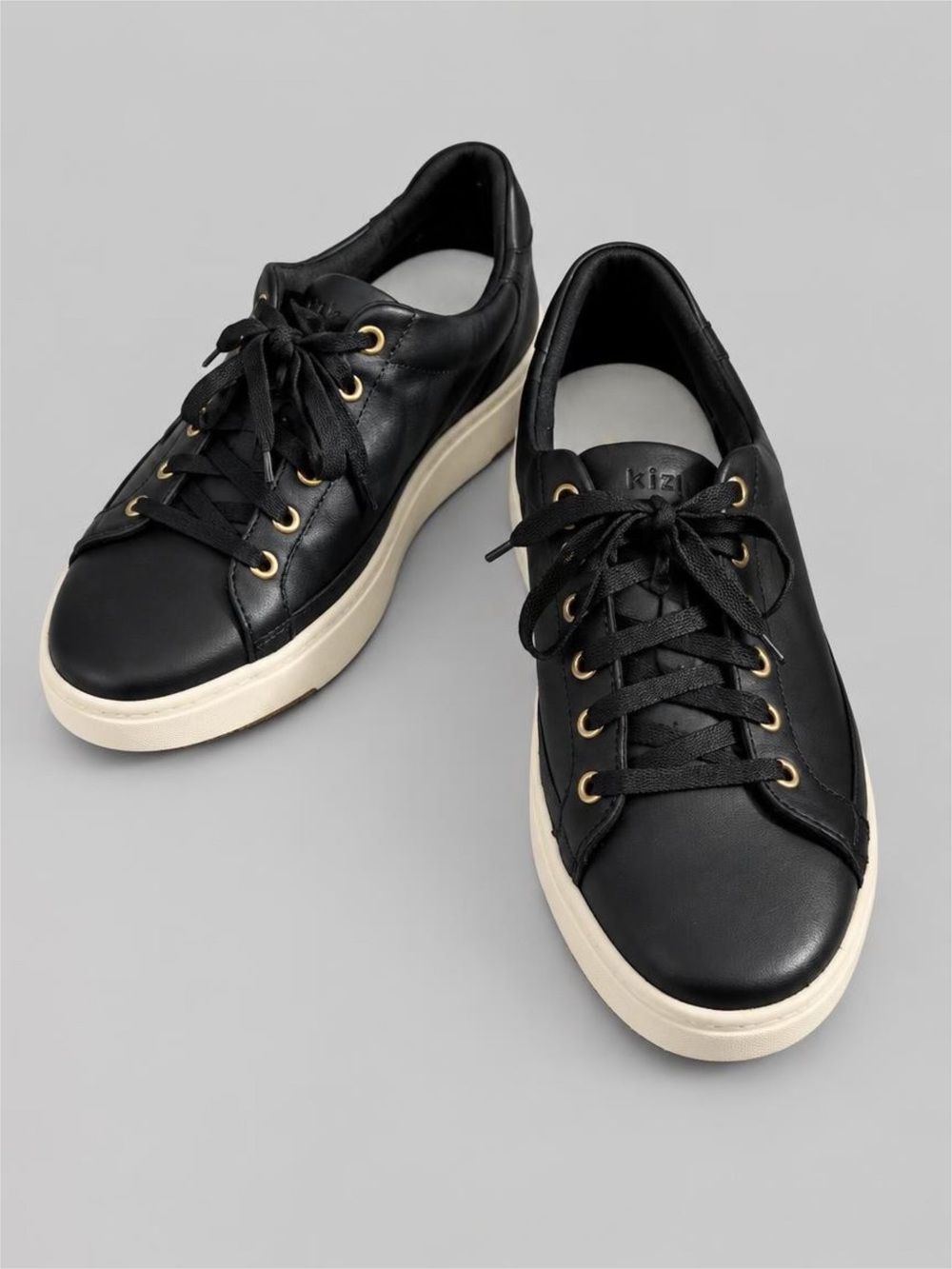 Kizik Black Leather Lace Up Sneakers Gold Eyelets Men 7.5 Women 9